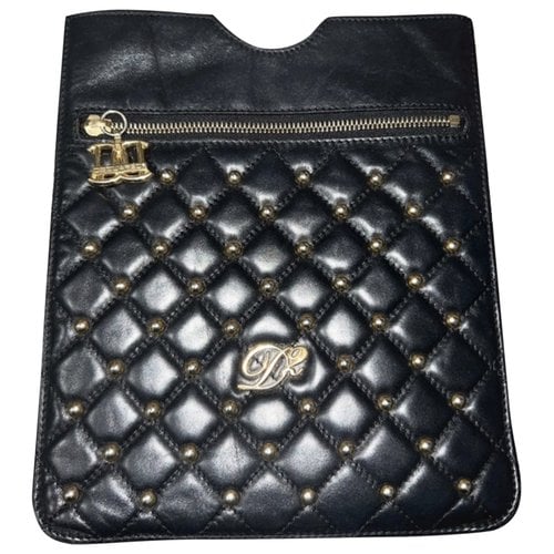 Pre-owned Dsquared2 Leather Clutch Bag In Black
