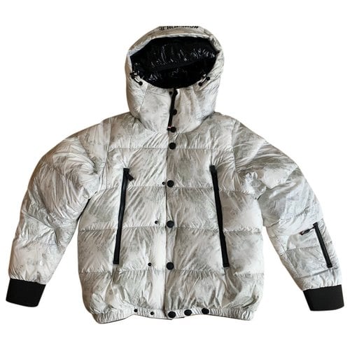 Pre-owned Moncler Puffer In White