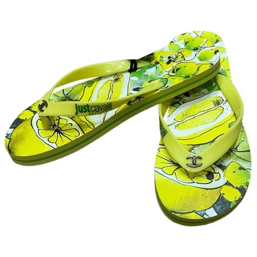 Pre-owned Just Cavalli Flip Flops In Yellow