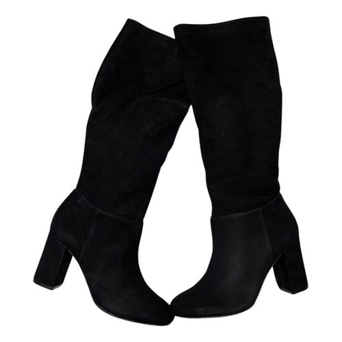 Pre-owned Schutz Boots In Black