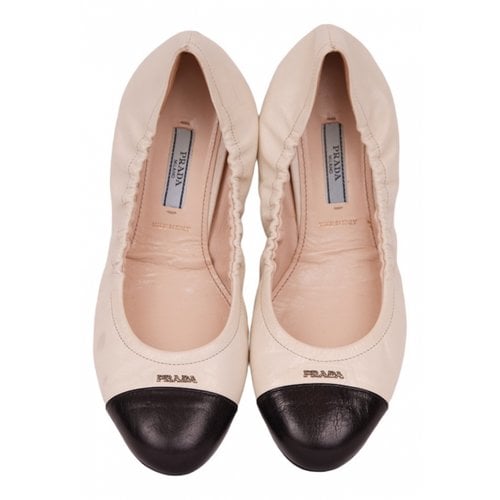 Pre-owned Prada Leather Ballet Flats In White