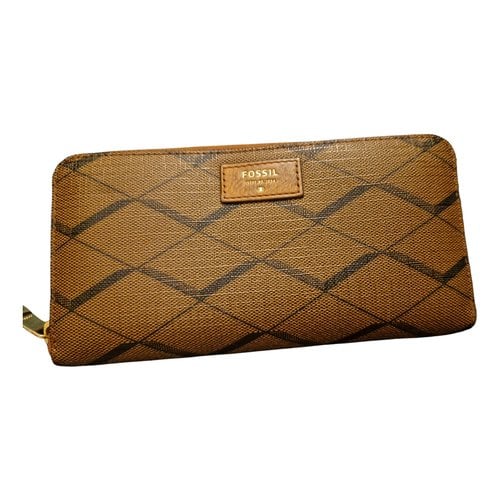 Pre-owned Fossil Leather Wallet In Camel