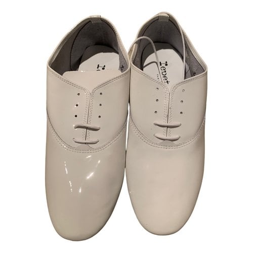 Pre-owned Repetto Leather Lace Ups In White