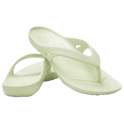 Pre-owned Crocs Flip Flops In Green