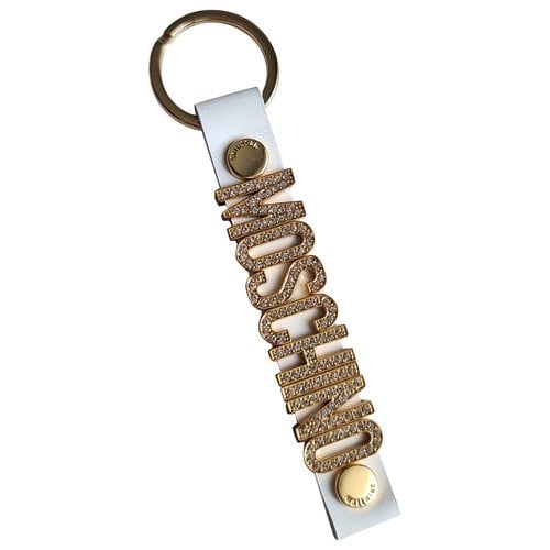 Pre-owned Moschino Leather Key Ring In Gold