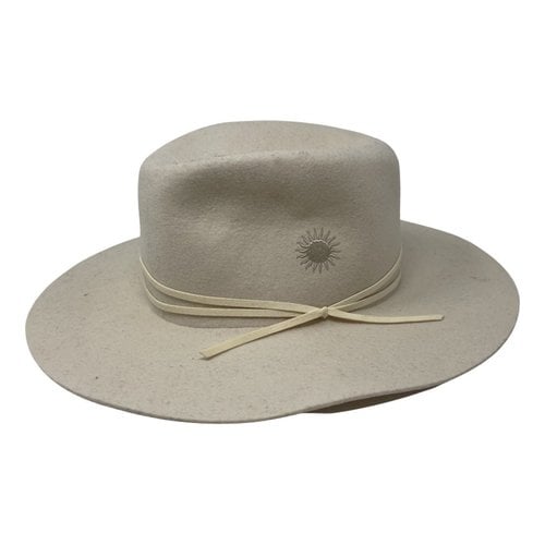 Pre-owned Van Palma Wool Hat In Ecru