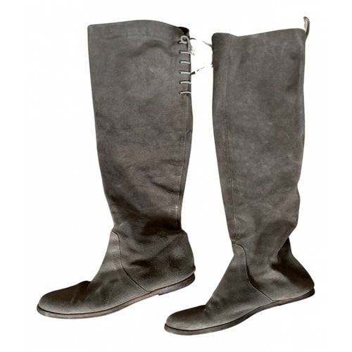Pre-owned Marc Cain Boots In Grey