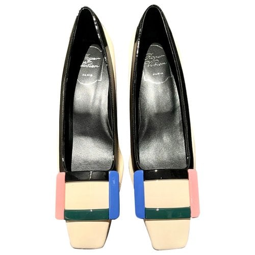 Pre-owned Roger Vivier Patent Leather Heels In Multicolour