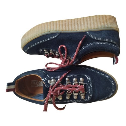 Pre-owned Tommy Hilfiger Trainers In Navy