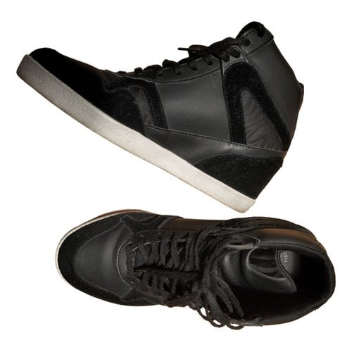 Pre-owned Le Coq Sportif Leather Trainers In Black
