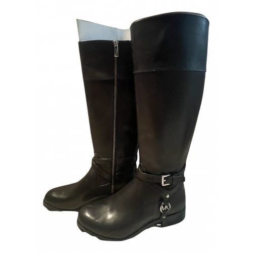 Pre-owned Michael Kors Patent Leather Boots In Black