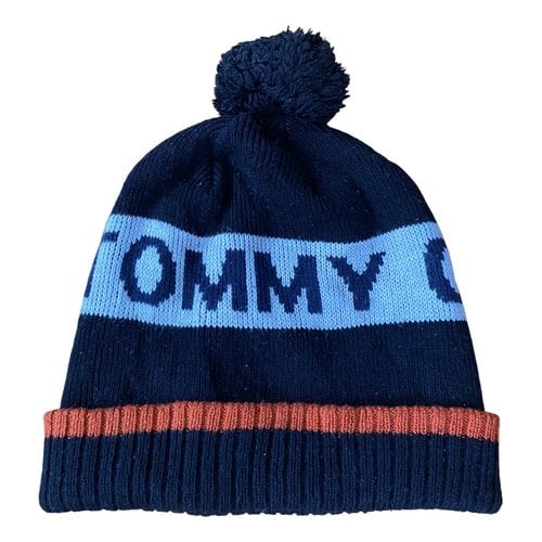 Pre-owned Tommy Hilfiger Beanie In Black