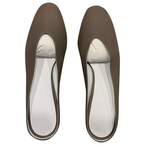 Pre-owned Gray Matters Leather Mules In Beige