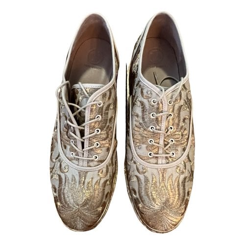 Pre-owned Tory Burch Cloth Lace Ups In Gold