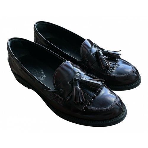 Pre-owned Tod's Patent Leather Flats In Burgundy