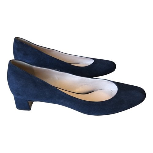 Pre-owned Armani Collezioni Heels In Navy