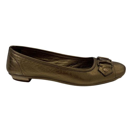 Pre-owned Louis Vuitton Leather Ballet Flats In Gold