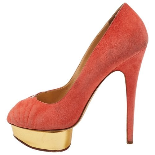 Pre-owned Charlotte Olympia Flats In Pink
