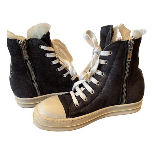 Pre-owned Rick Owens Shearling Trainers In Navy