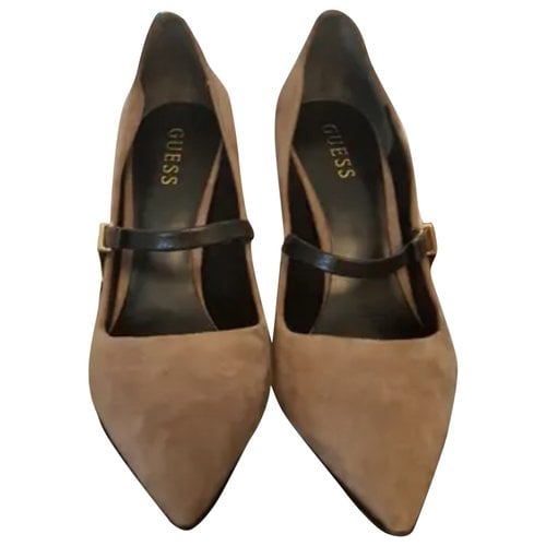 Pre-owned Guess Heels In Camel