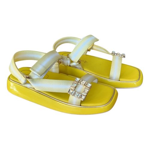 Pre-owned Roger Vivier Cloth Sandal In Yellow