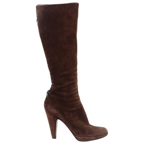 Pre-owned Alaïa Boots In Brown