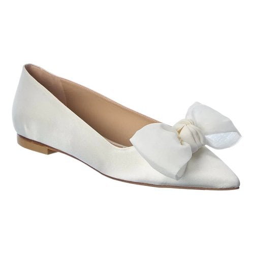 Pre-owned Stuart Weitzman Cloth Ballet Flats In White