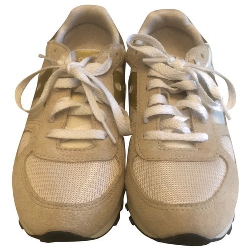 Pre-owned Saucony Trainers In Beige