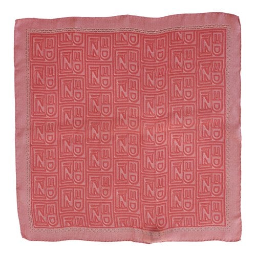 Pre-owned Fendi Silk Neckerchief In Red