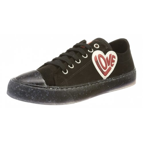Pre-owned Moschino Love Trainers In Black