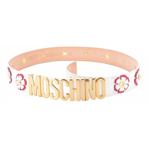 Pre-owned Moschino Leather Belt In White