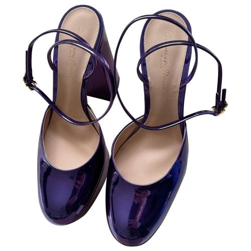 Pre-owned Gianvito Rossi Patent Leather Heels In Purple