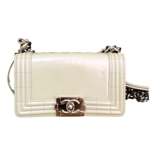 Pre-owned Chanel Boy Leather Crossbody Bag In White