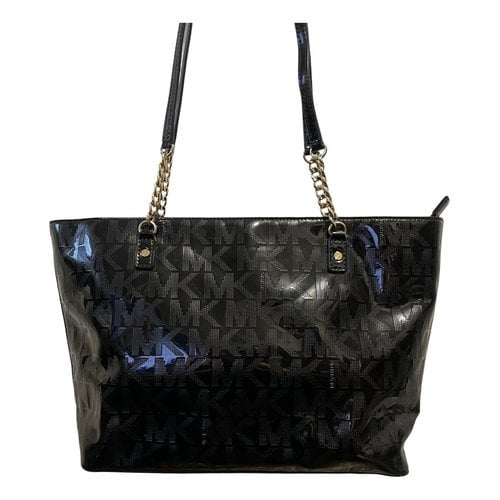 Pre-owned Michael Kors Patent Leather Tote In Black