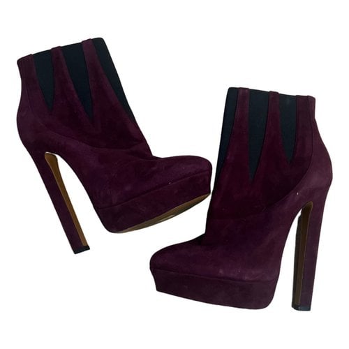Pre-owned Alaïa Ankle Boots In Burgundy