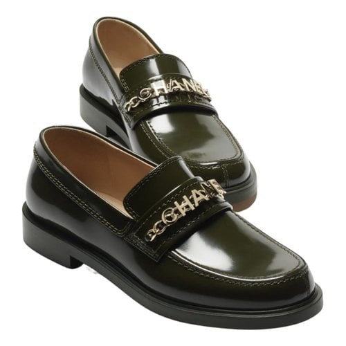 Pre-owned Chanel Patent Leather Flats In Green