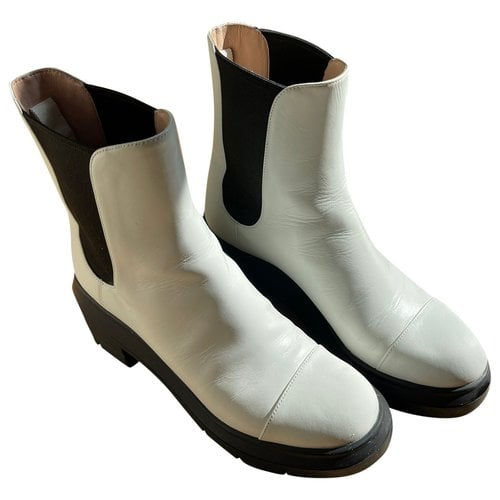 Pre-owned Stuart Weitzman Leather Ankle Boots In White
