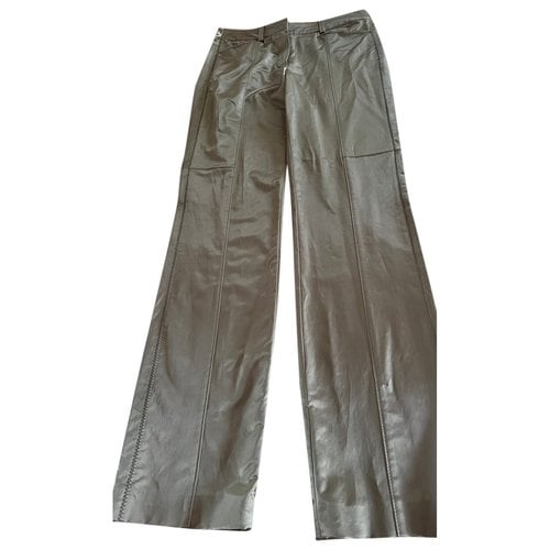 Pre-owned Marc Cain Trousers In Green