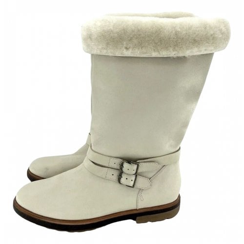 Pre-owned Timberland Leather Snow Boots In White
