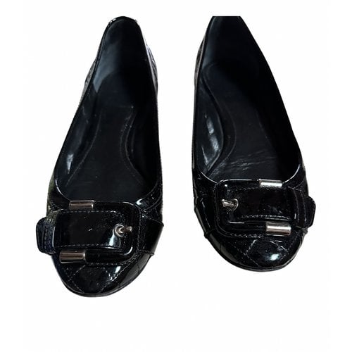 Pre-owned Burberry Patent Leather Ballet Flats In Black