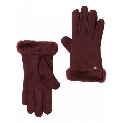 Pre-owned Ugg Leather Gloves In Burgundy