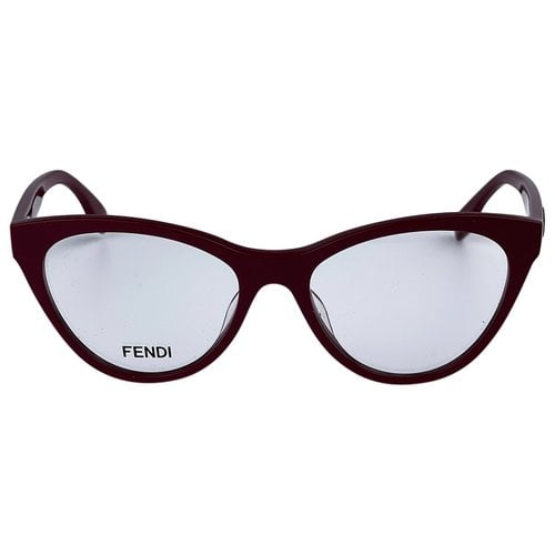 Pre-owned Fendi Sunglasses In Burgundy