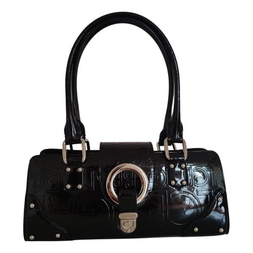 Pre-owned Dolce & Gabbana Patent Leather Handbag In Black