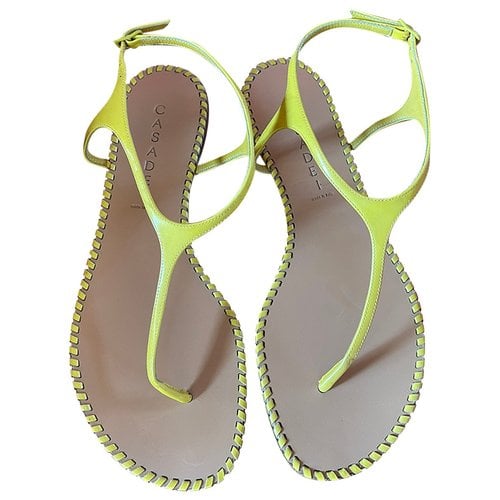 Pre-owned Casadei Leather Flip Flops In Yellow