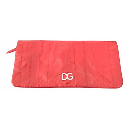 Pre-owned Dolce & Gabbana Patent Leather Wallet In Red