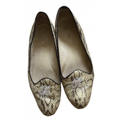 Pre-owned Giorgio Armani Leather Ballet Flats In Beige