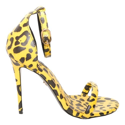 Pre-owned Dolce & Gabbana Leather Sandal In Yellow