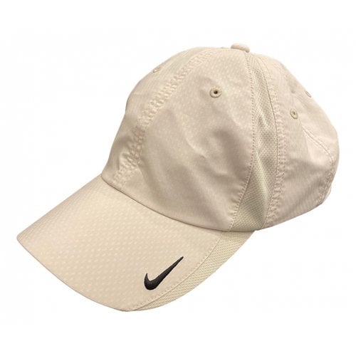 Pre-owned Nike Cap In Beige