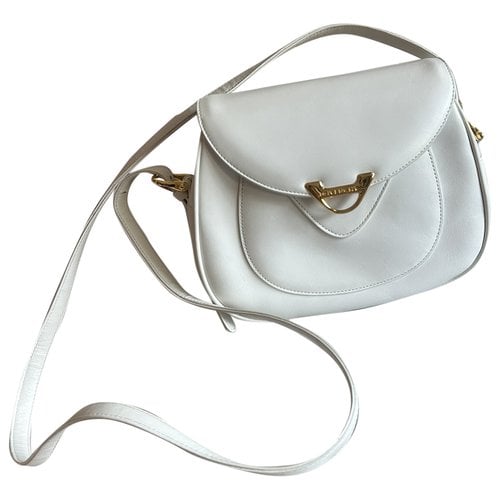 Pre-owned Givenchy Gv3 Leather Crossbody Bag In White