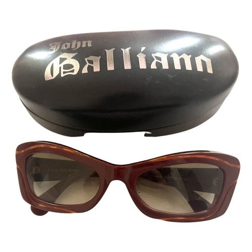 Pre-owned John Galliano Sunglasses In Red